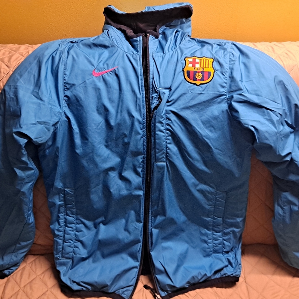 Nike FC Barcelona Reversible puffer jacket, size S
